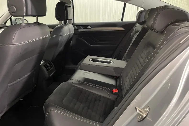 Volkswagen Passat din 2020 cu 63.644 km - oferta VOL167536 - foto 11