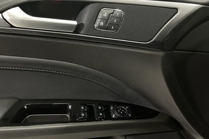 Ford Mondeo din 2020 cu 95.394 km - oferta FOR167543 - foto 23