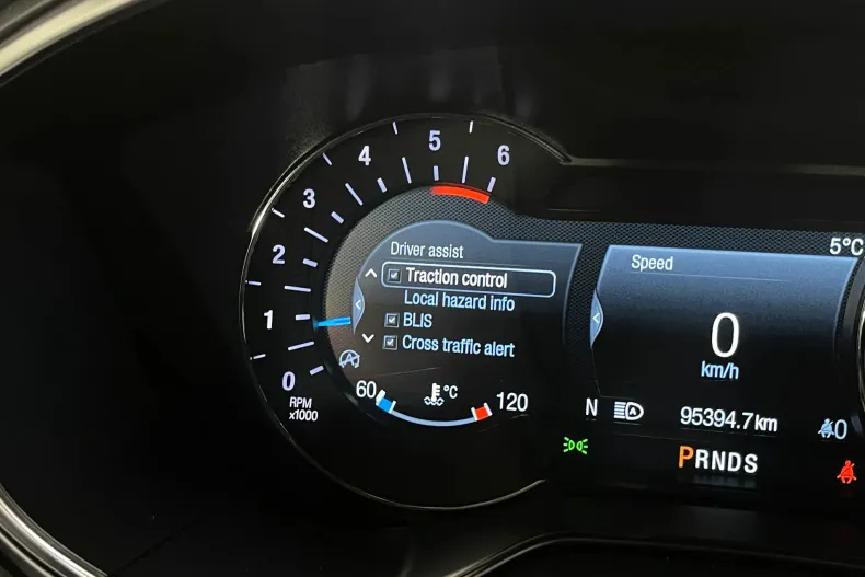 Ford Mondeo din 2020 cu 95.394 km - oferta FOR167543 - foto 30