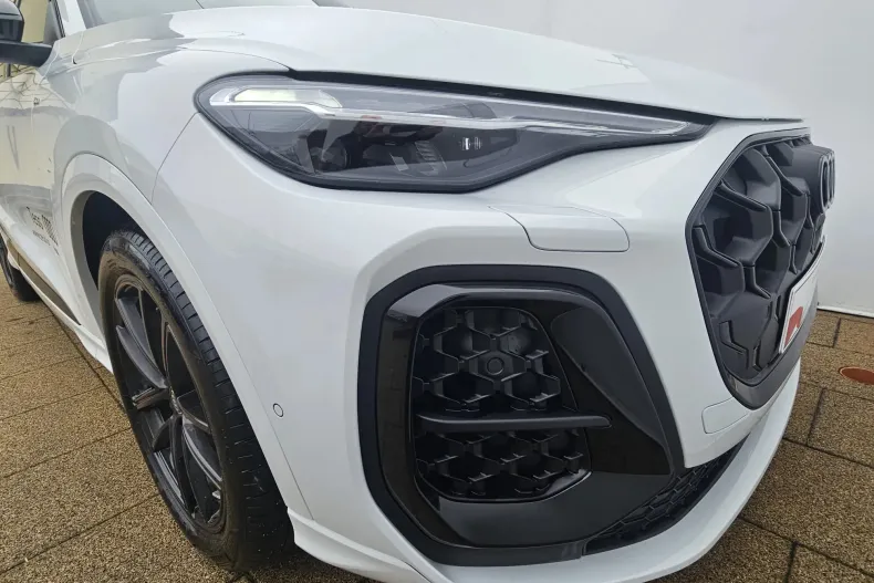 Audi Q5 din 2025 cu 1.872 km - oferta AUD167553 - foto 9