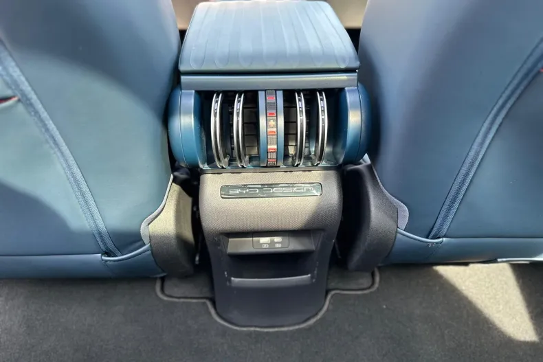 BYD ATTO 3 din 2023 cu 28.726 km - oferta BYD167556 - foto 22