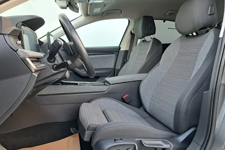 Skoda Superb din 2024 cu 24.619 km - oferta SKO167557 - foto 8