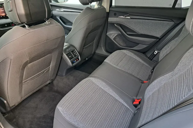 Skoda Superb din 2024 cu 24.619 km - oferta SKO167557 - foto 11