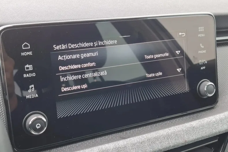 Skoda Kamiq din 2025 cu 18.210 km - oferta SKO167559 - foto 19