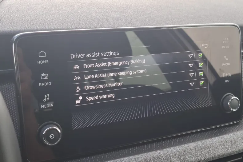 Skoda Kamiq din 2025 cu 18.725 km - oferta SKO167560 - foto 13