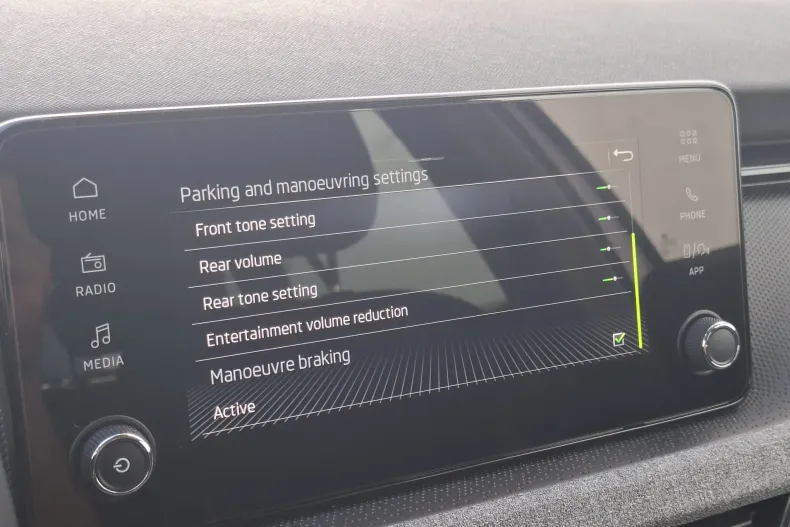 Skoda Kamiq din 2025 cu 18.725 km - oferta SKO167560 - foto 20