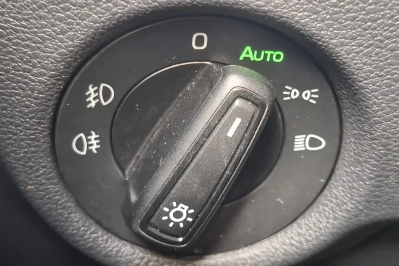 Skoda Kamiq din 2025 cu 18.725 km - oferta SKO167560 - foto 30