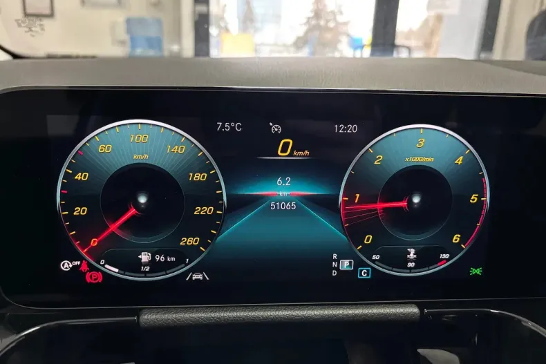 Mercedes-Benz GLA din 2023 cu 49.900 km - oferta MER167572 - foto 24