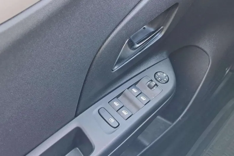 Opel Corsa din 2023 cu 21.723 km - oferta OPE167573 - foto 18