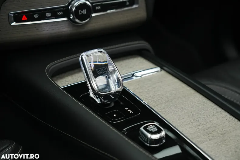 Volvo XC90 din 2023 cu 75.000 km - oferta VOL167577 - foto 39