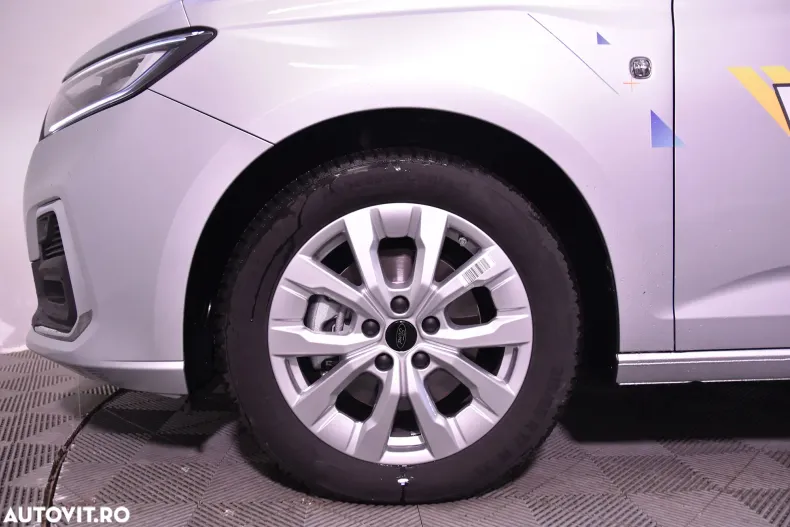 Ford Tourneo Connect din 2025 cu 750 km - oferta FOR167581 - foto 14