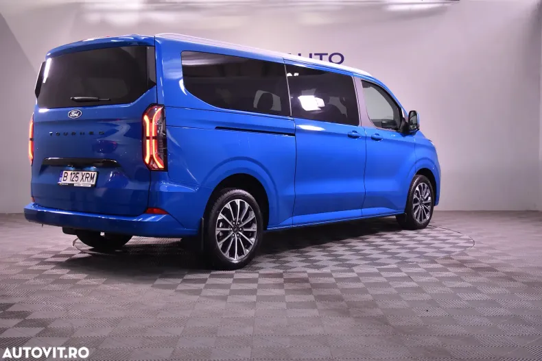 Ford Tourneo Custom din 2025 cu 1.900 km - oferta FOR167582 - foto 5