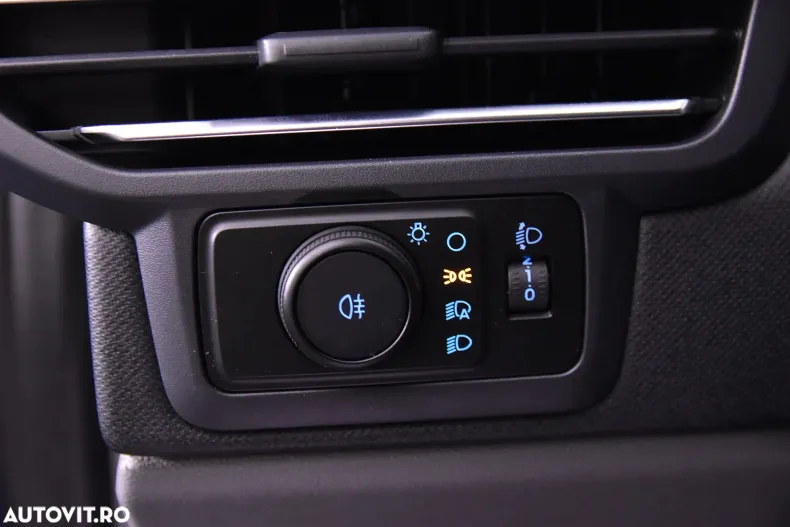 Ford Tourneo Custom din 2025 cu 1.900 km - oferta FOR167582 - foto 16