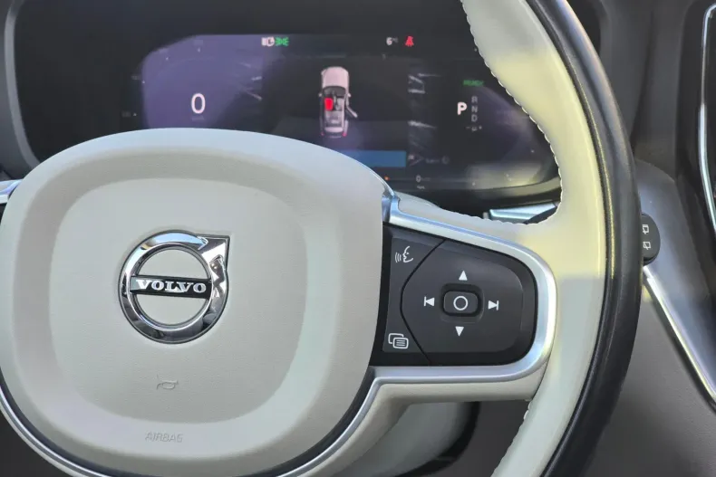 Volvo XC60 din 2021 cu 95.700 km - oferta VOL167601 - foto 14