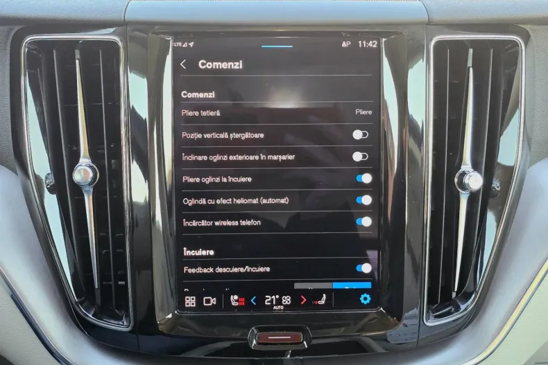 Volvo XC60 din 2021 cu 95.700 km - oferta VOL167601 - foto 25