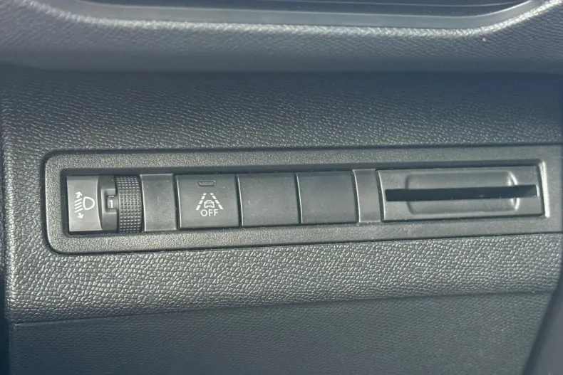 Peugeot 3008 din 2024 cu 34.108 km - oferta PEU167602 - foto 21