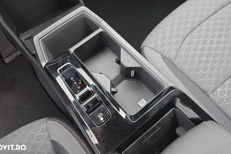 KG Mobility Torres din 2025 cu 10 km - oferta KGM167604 - foto 5