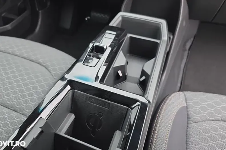 KG Mobility Torres din 2025 cu 10 km - oferta KGM167604 - foto 12