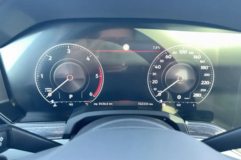 Volkswagen Touareg din 2022 cu 102.322 km - oferta VOL167607 - foto 10