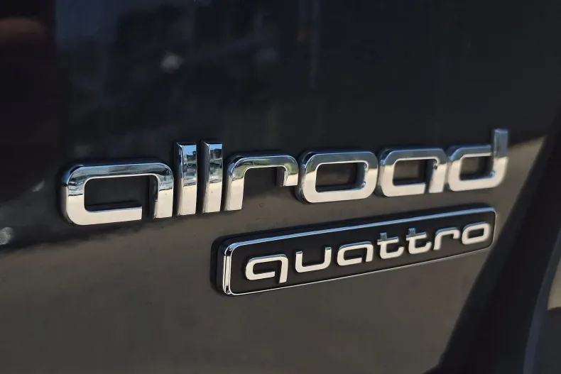 Audi A4 Allroad din 2024 cu 14.187 km - oferta AUD167608 - foto 6