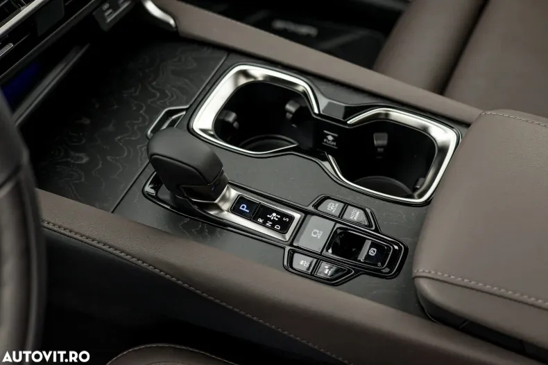 Lexus Seria RX din 2025 cu 10 km - oferta LEX167643 - foto 15