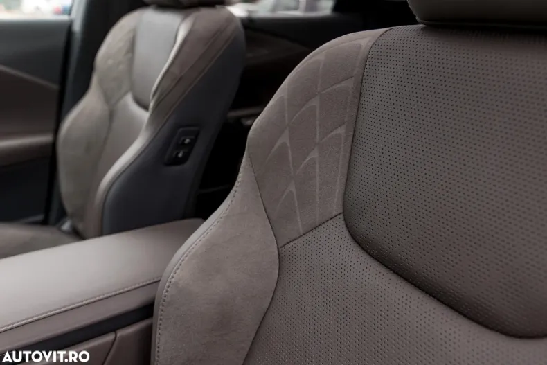 Lexus Seria RX din 2025 cu 10 km - oferta LEX167643 - foto 23