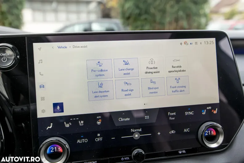 Lexus Seria RX din 2025 cu 10 km - oferta LEX167643 - foto 33