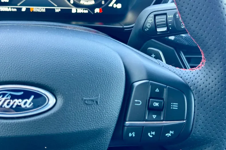 Ford Focus din 2023 cu 7.700 km - oferta FOR167644 - foto 8