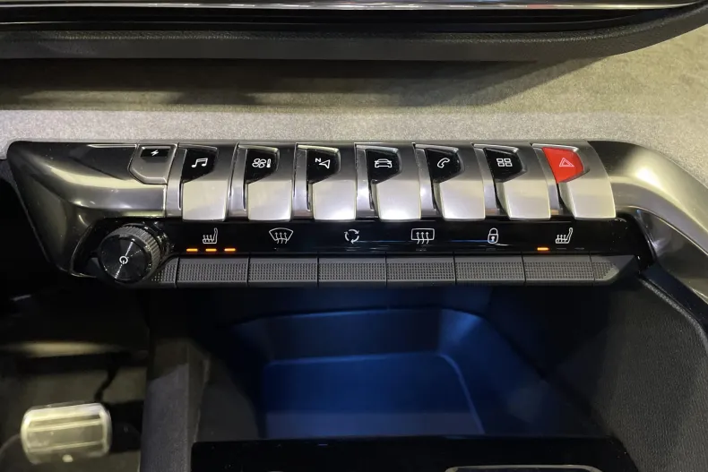 Peugeot 3008 din 2022 cu 134.233 km - oferta PEU167654 - foto 17