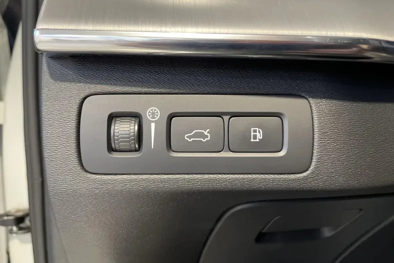 Volvo XC90 din 2021 cu 74.953 km - oferta VOL167659 - foto 15