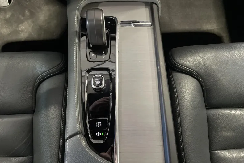 Volvo XC90 din 2021 cu 74.953 km - oferta VOL167659 - foto 18