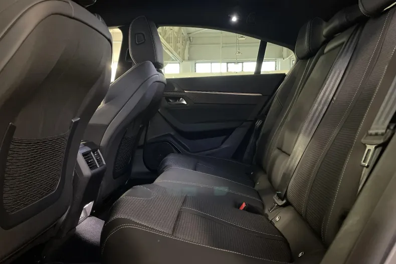 Peugeot 508 din 2023 cu 13.316 km - oferta PEU167662 - foto 12