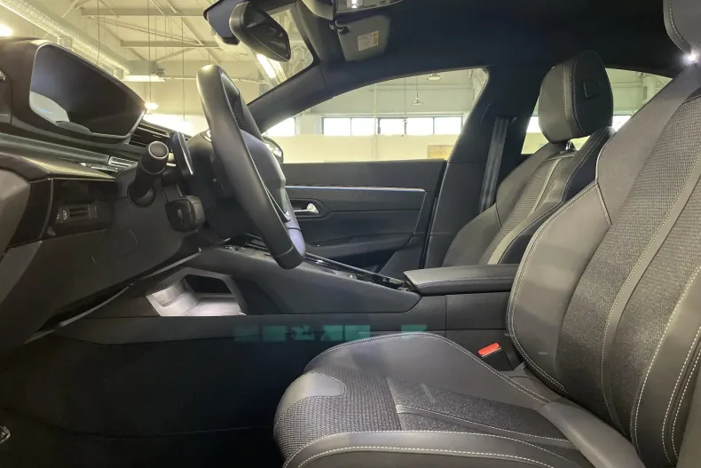 Peugeot 508 din 2023 cu 13.316 km - oferta PEU167662 - foto 23