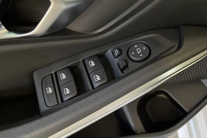 BMW Seria 3 din 2023 cu 65.783 km - oferta BMW167664 - foto 14