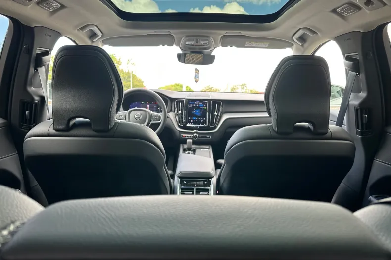 Volvo XC60 din 2022 cu 121.000 km - oferta VOL167673 - foto 22