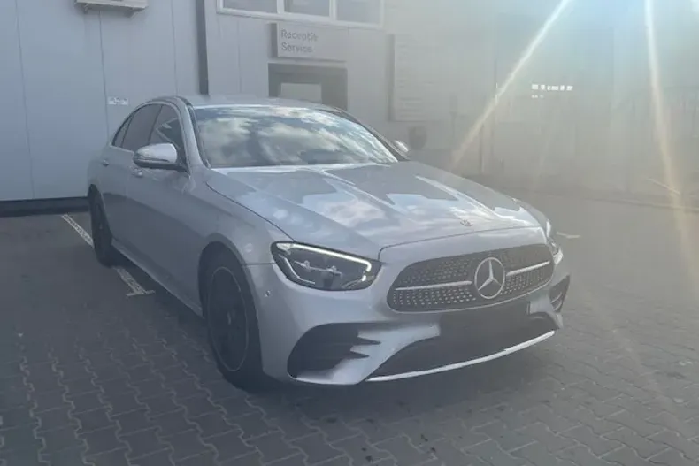 Mercedes-Benz E din 2021 cu 75.417 km - oferta MER167680 - foto 3