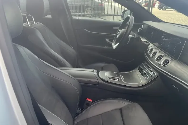 Mercedes-Benz E din 2021 cu 75.417 km - oferta MER167680 - foto 9