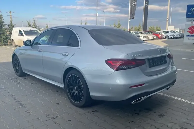 Mercedes-Benz E din 2021 cu 75.417 km - oferta MER167680 - foto 12