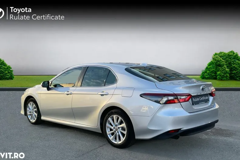 Toyota Camry din 2022 cu 45.370 km - oferta TOY167681 - foto 4