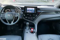 Toyota Camry din 2022 cu 45.370 km - oferta TOY167681 - foto 6