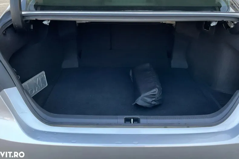 Toyota Camry din 2022 cu 45.370 km - oferta TOY167681 - foto 13