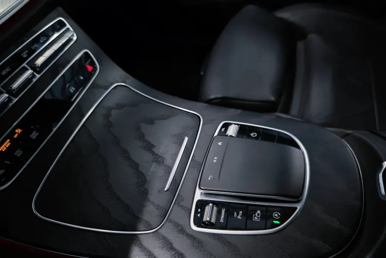 Mercedes-Benz E din 2021 cu 123.447 km - oferta MER167692 - foto 23