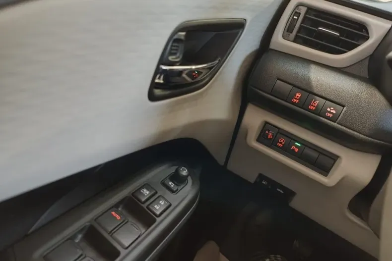 Suzuki Swift din 2025 cu 600 km - oferta SUZ167715 - foto 6