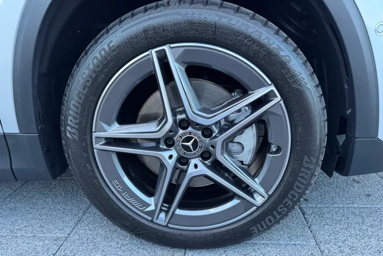 Mercedes-Benz GLA din 2023 cu 63.847 km - oferta MER167731 - foto 20