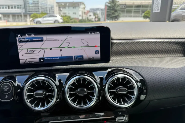 Mercedes-Benz A din 2024 cu 6.400 km - oferta MER167735 - foto 34