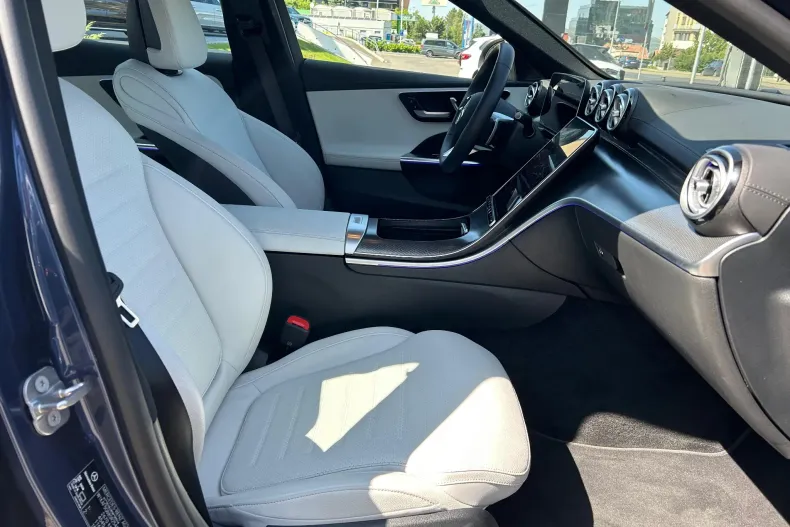 Mercedes-Benz C din 2024 cu 9.800 km - oferta MER167737 - foto 10