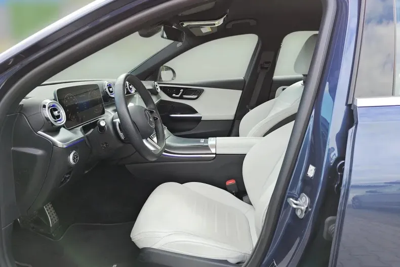 Mercedes-Benz C din 2024 cu 9.800 km - oferta MER167737 - foto 24