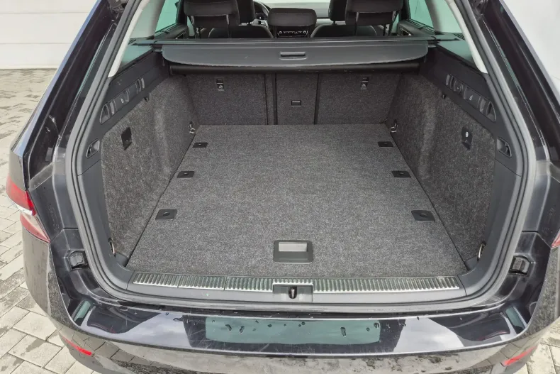 Skoda Superb din 2022 cu 156.107 km - oferta SKO167741 - foto 28