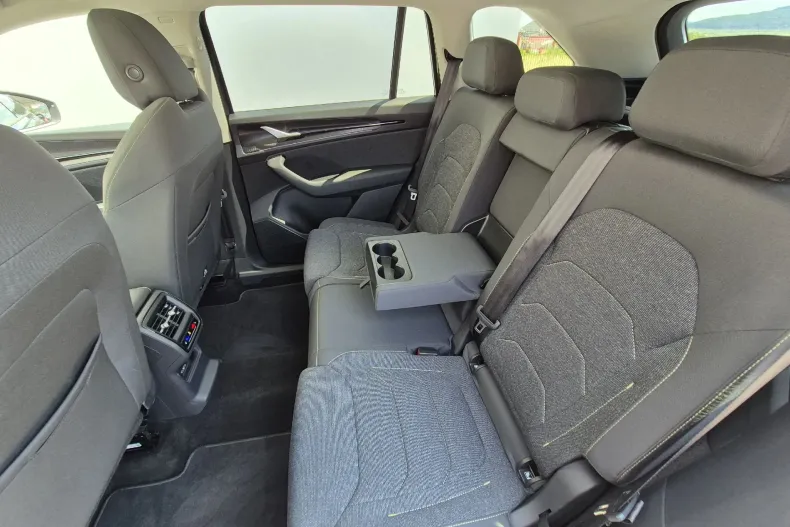 Skoda Kodiaq din 2024 cu 24.968 km - oferta SKO167743 - foto 13