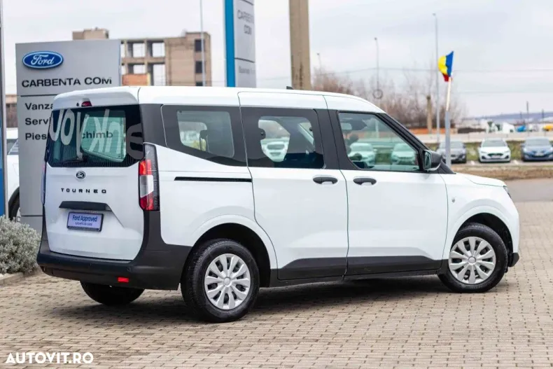Ford Tourneo Courier din 2024 cu 25.818 km - oferta FOR167744 - foto 11